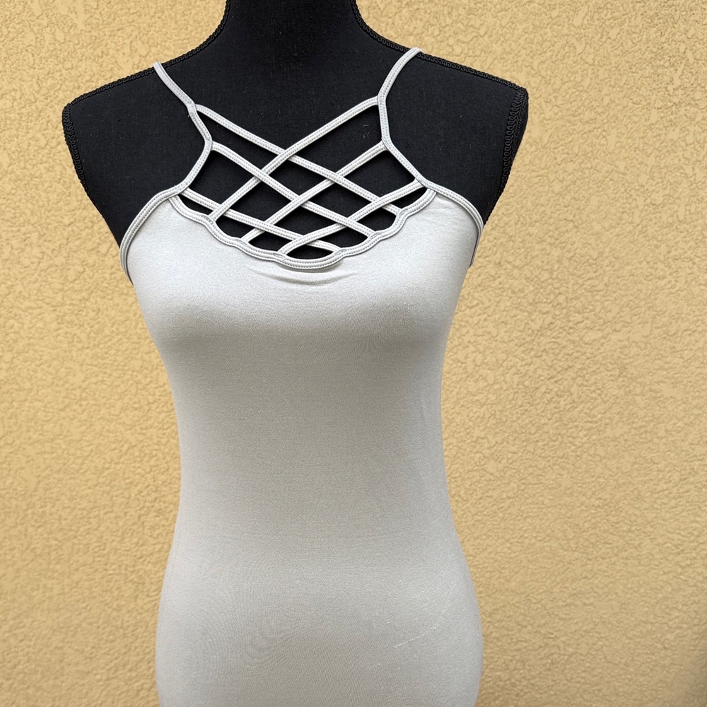 Yahada Silver Lattice Neck Tank Top